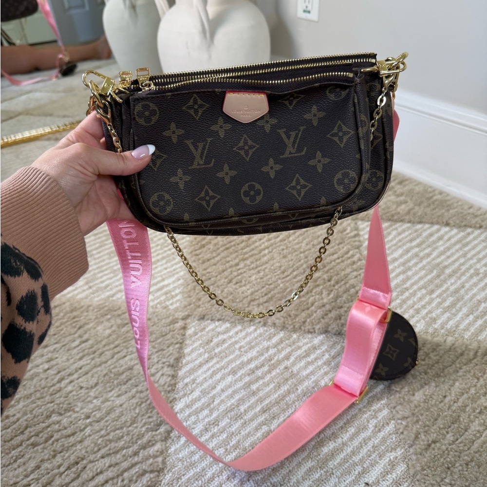 Cross Body - Picture 13 of 15